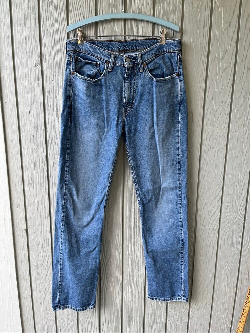 Levi’s 514 Straight Fit Jeans Men’s 34x32 Medium Wash 00514-1537
